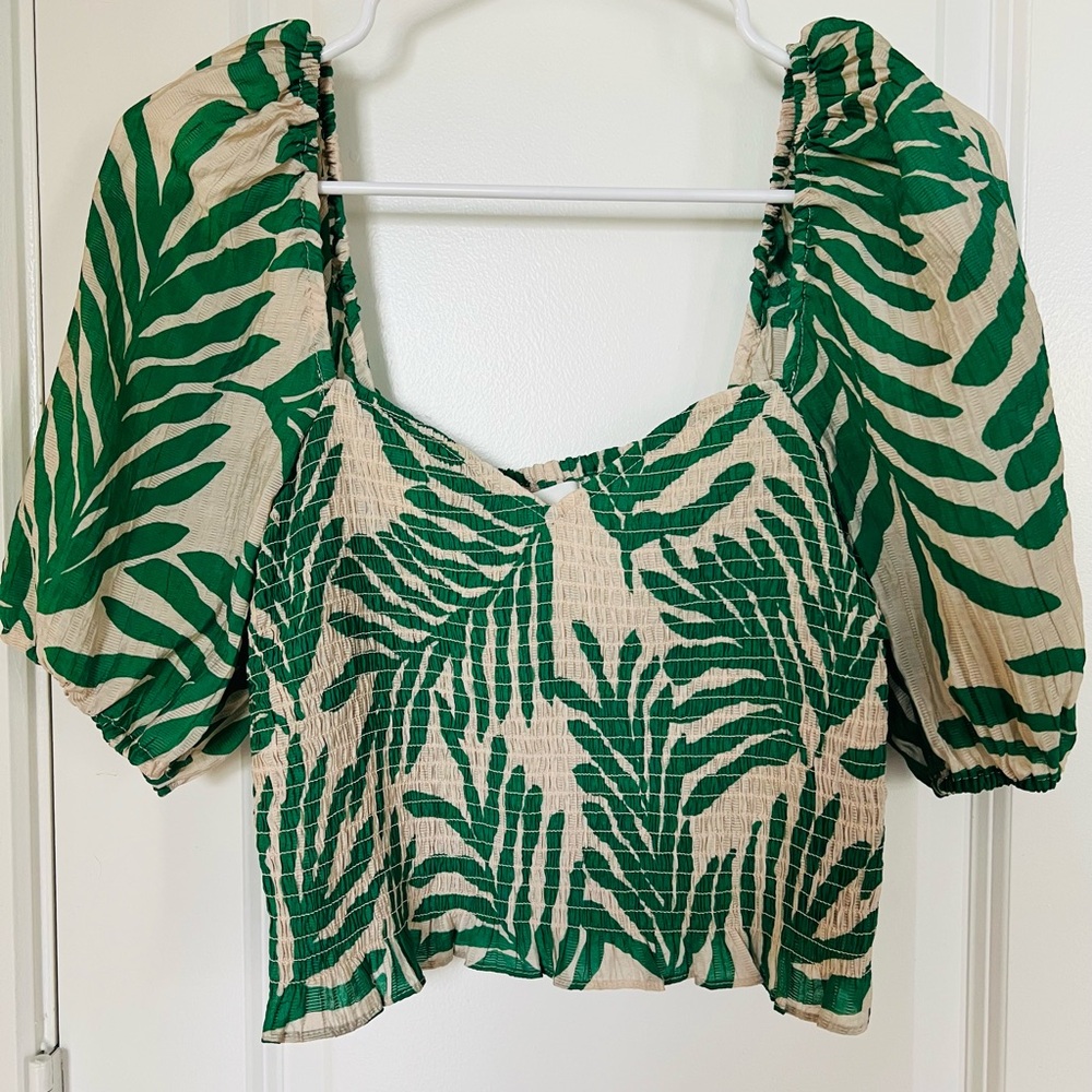 H&M Green Smocked Crop Blouse with Puff Sleeves